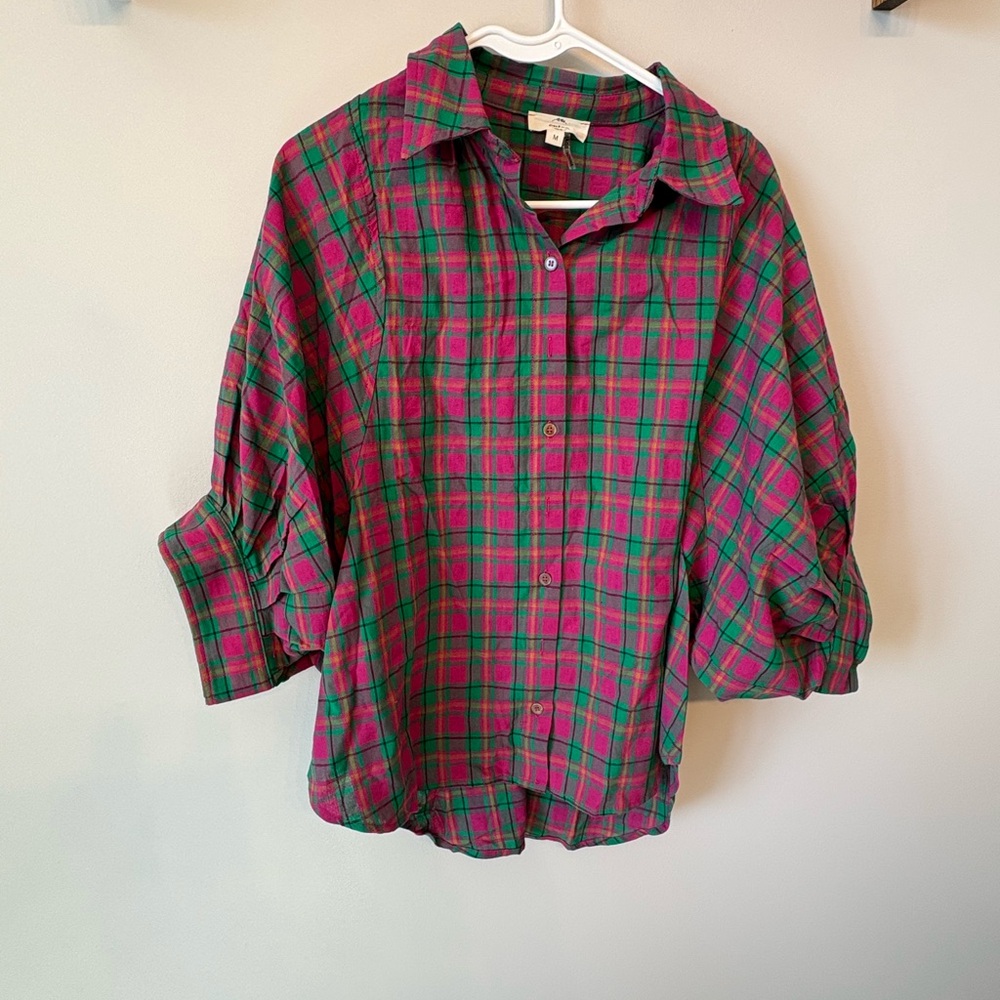 Plaid Button-Up Shirt in Red and Green